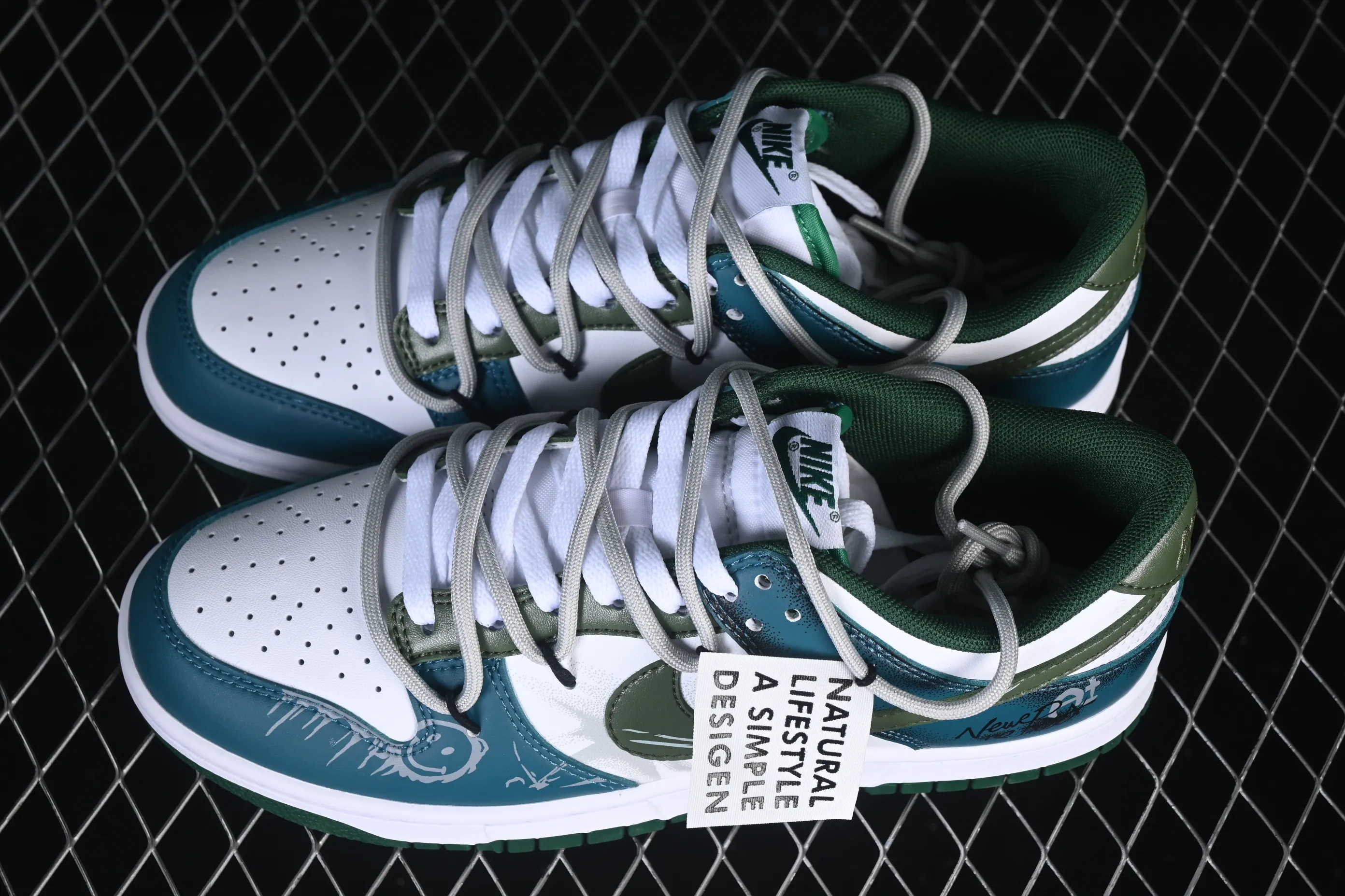 All categories Nk SB Dunk Series Nk SB Dunk Low High-end customized low-top sneakers Nike SB Dunk Low straps low-top casual sneakers DD1391-101